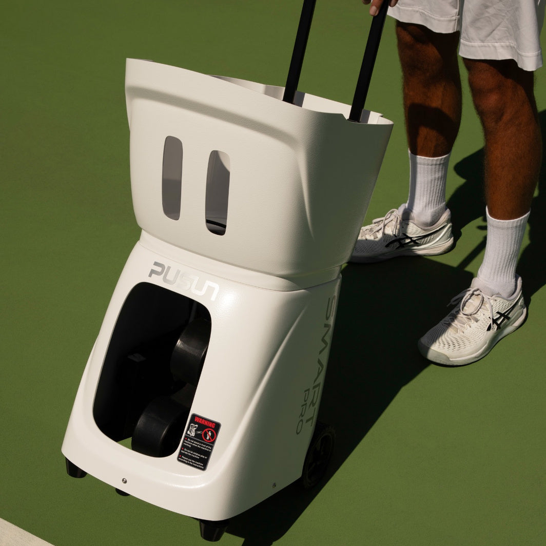 5 exercices de tennis à faire avec une machine lance-balles